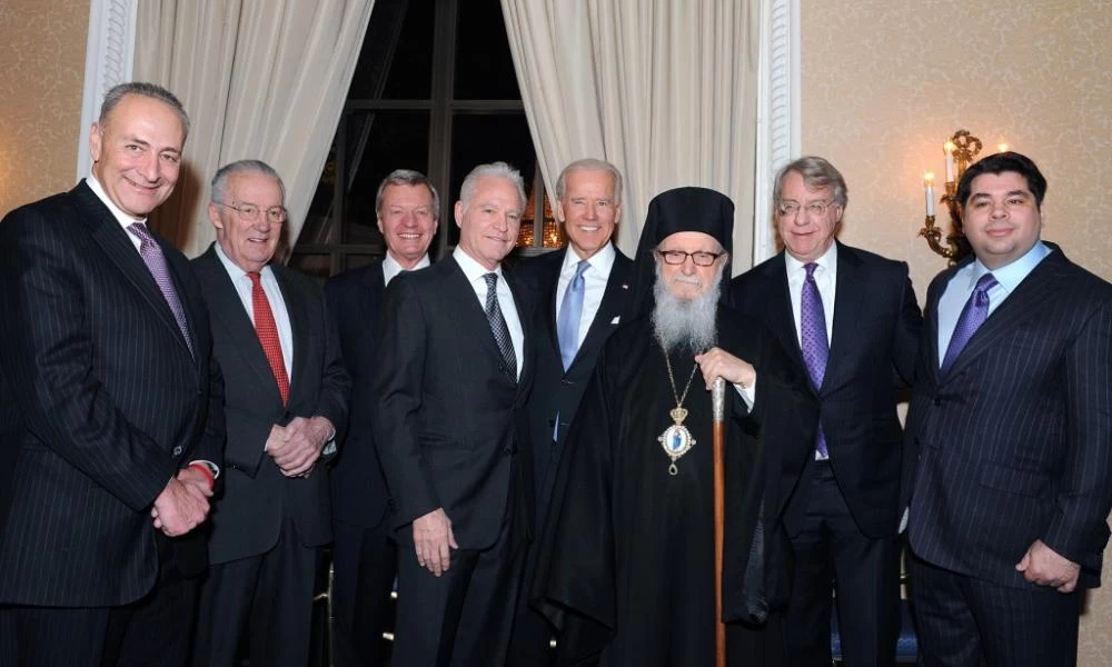 Οι Ελληνοαμερικανοί στηρίζουν Τζο Μπάιντεν: «Θα γίνω... Μπαϊντενόπουλος»